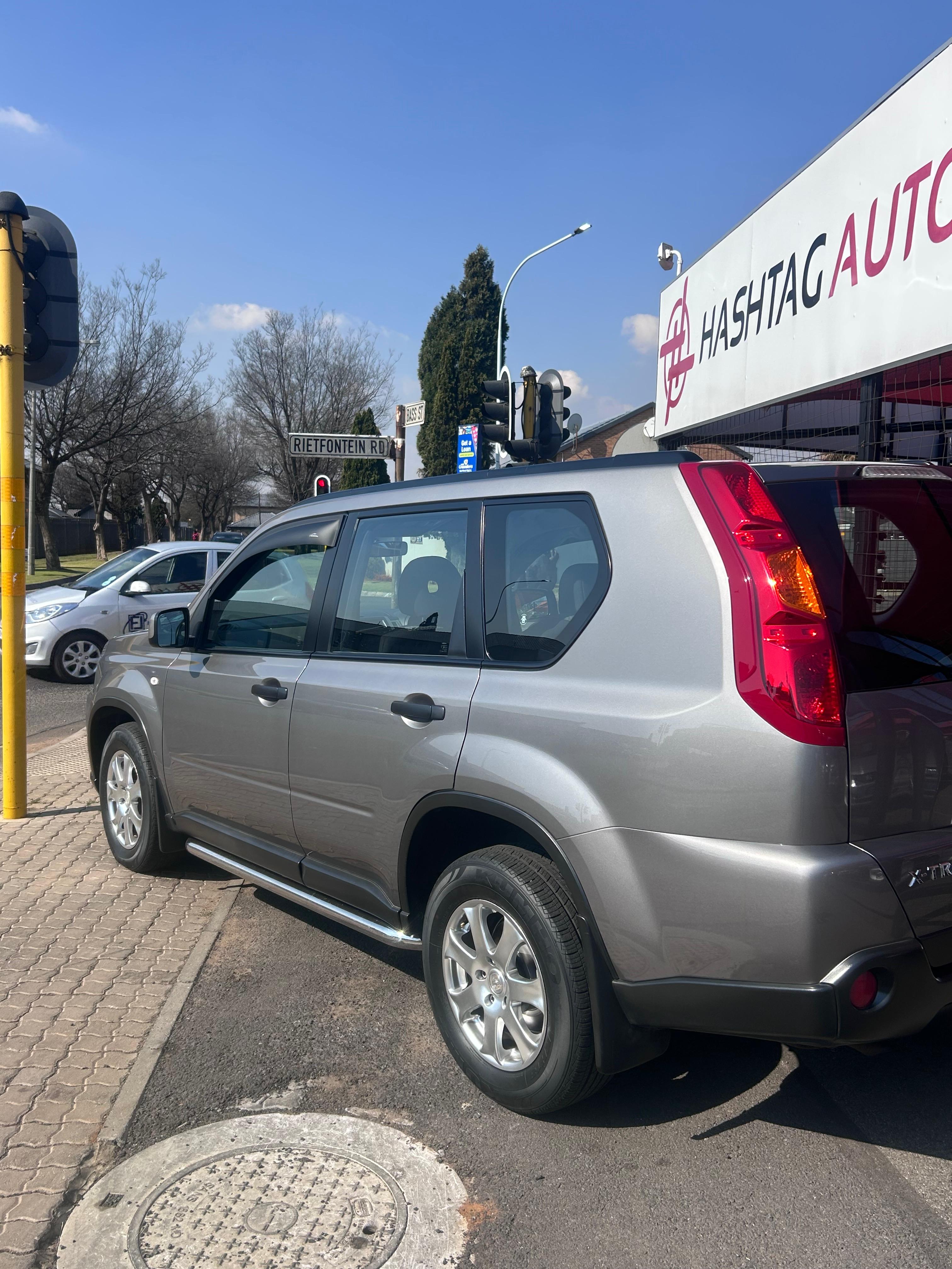 2008 Nissan X Trail 2.0 XE 4X2 thumbnail