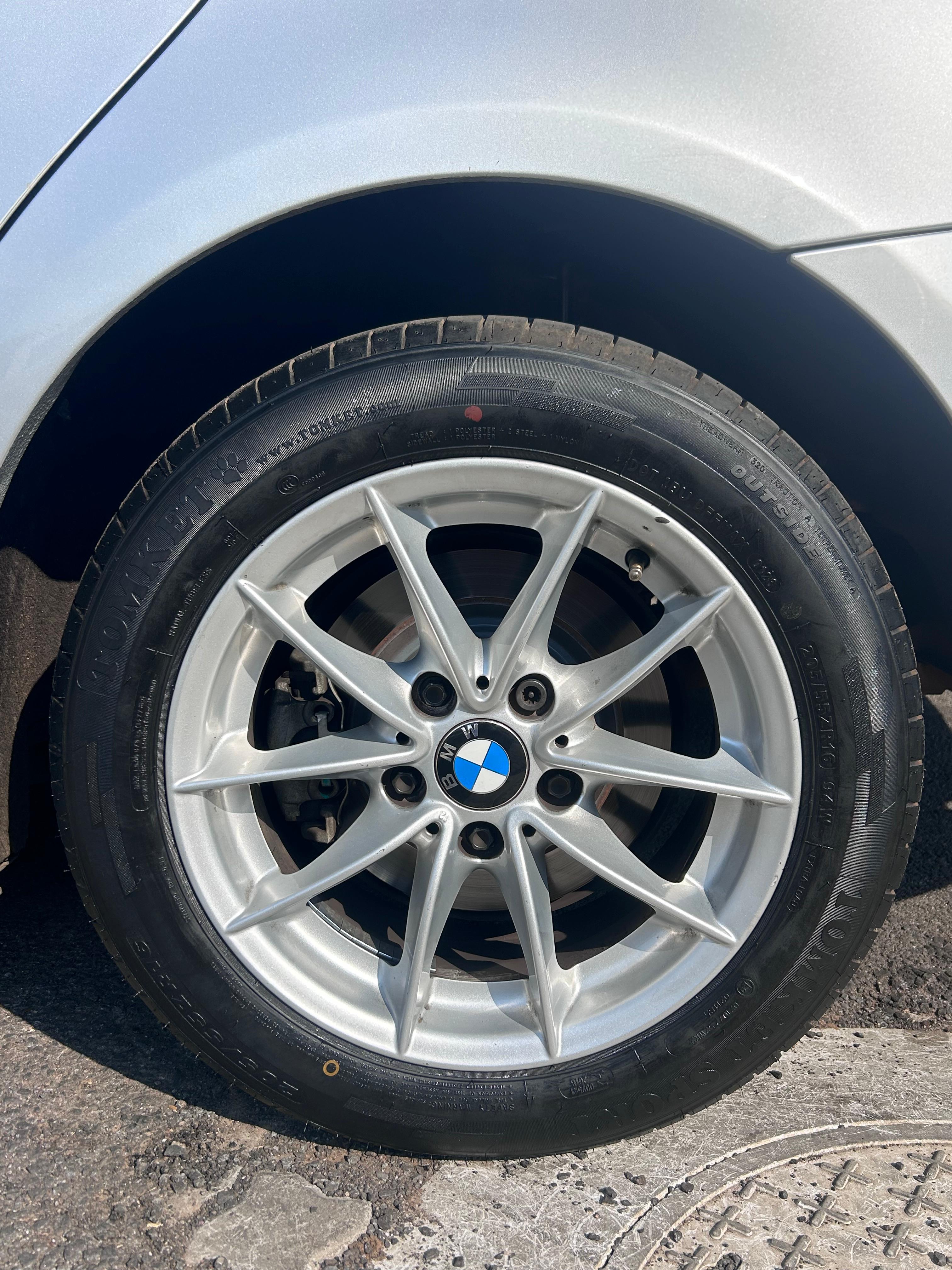 2010 Bmw 320i A/T  thumbnail