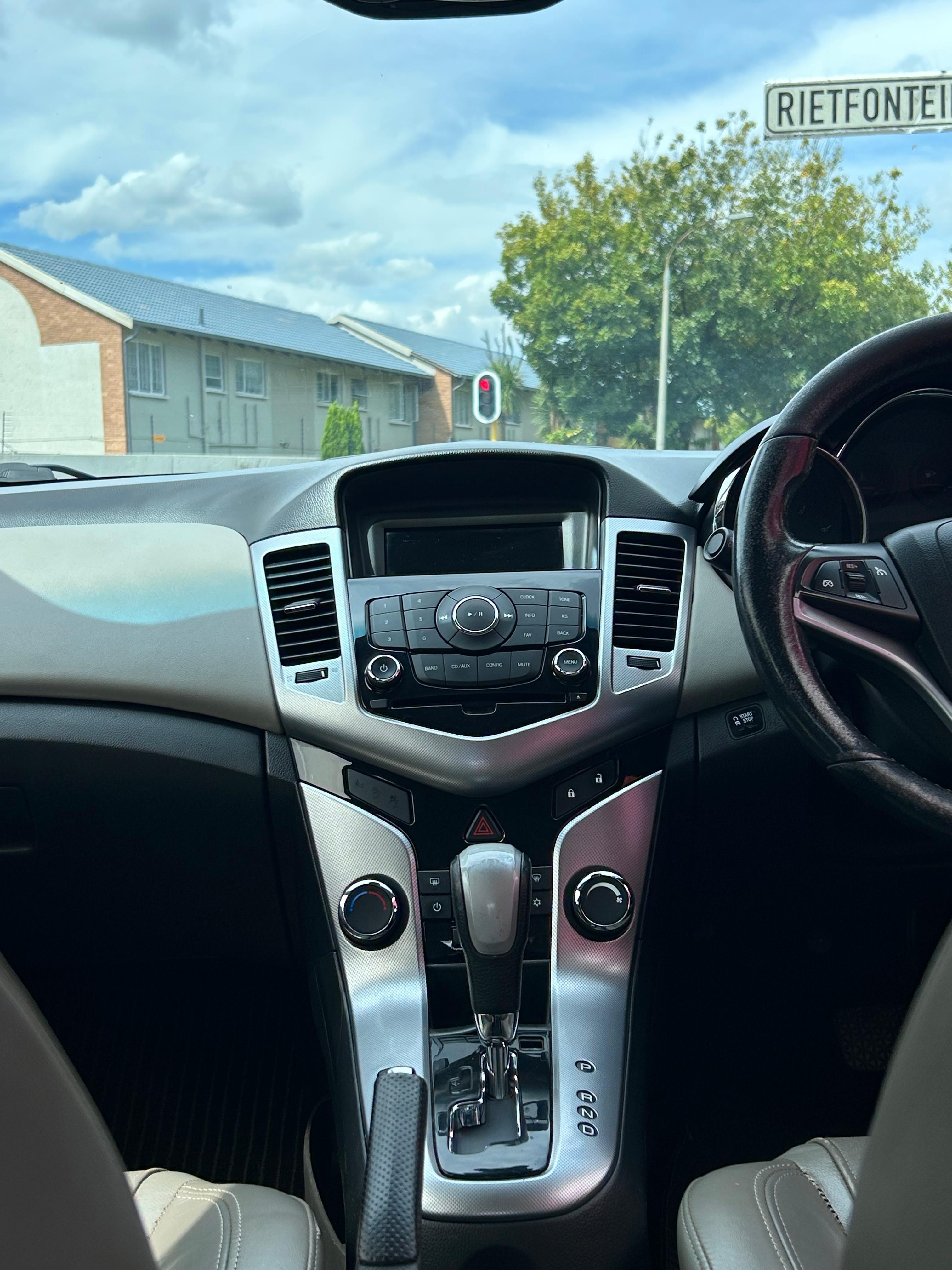 2012 Chevrolet Cruze 1.8 LT A/T thumbnail