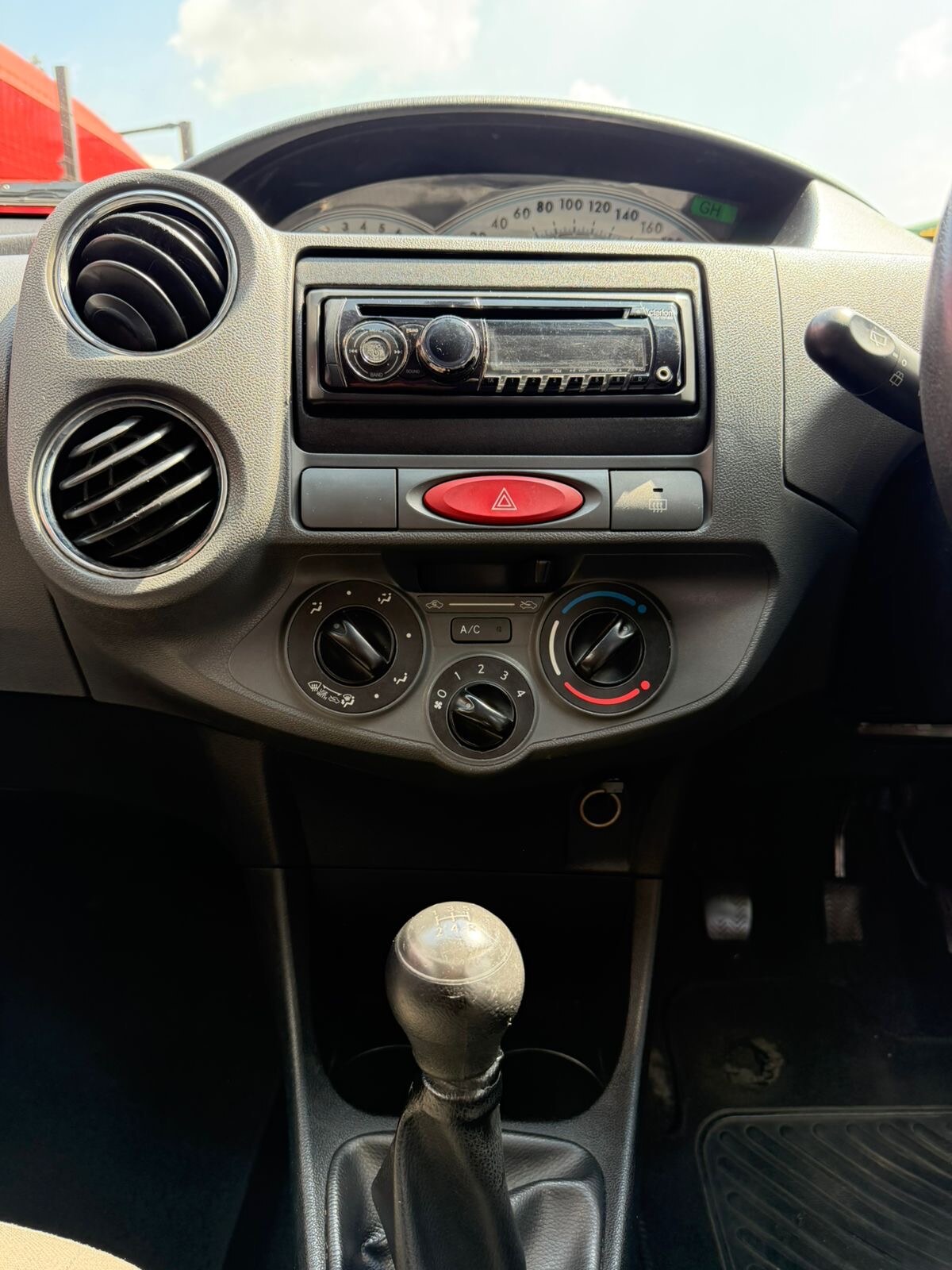 2012 Toyota Etios 1.5 XS 5Dr thumbnail