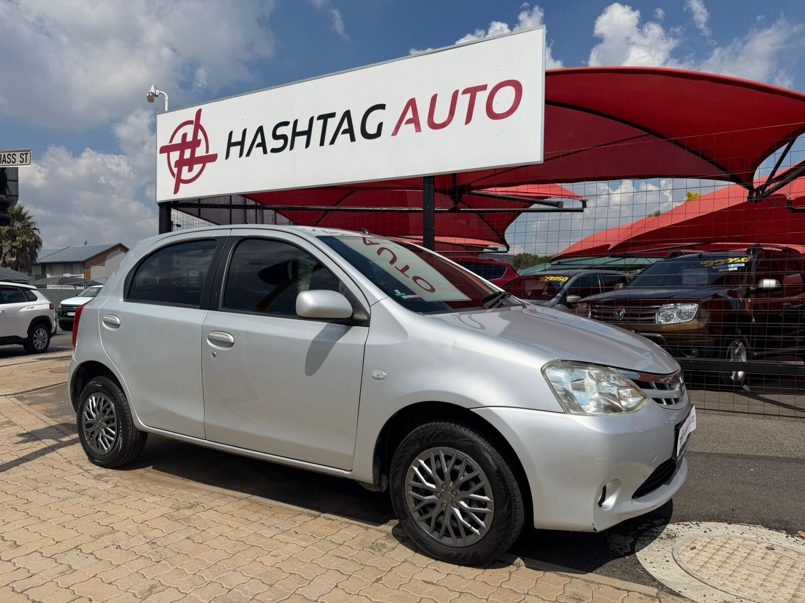 2012 Toyota Etios 1.5 XS 5Dr thumbnail