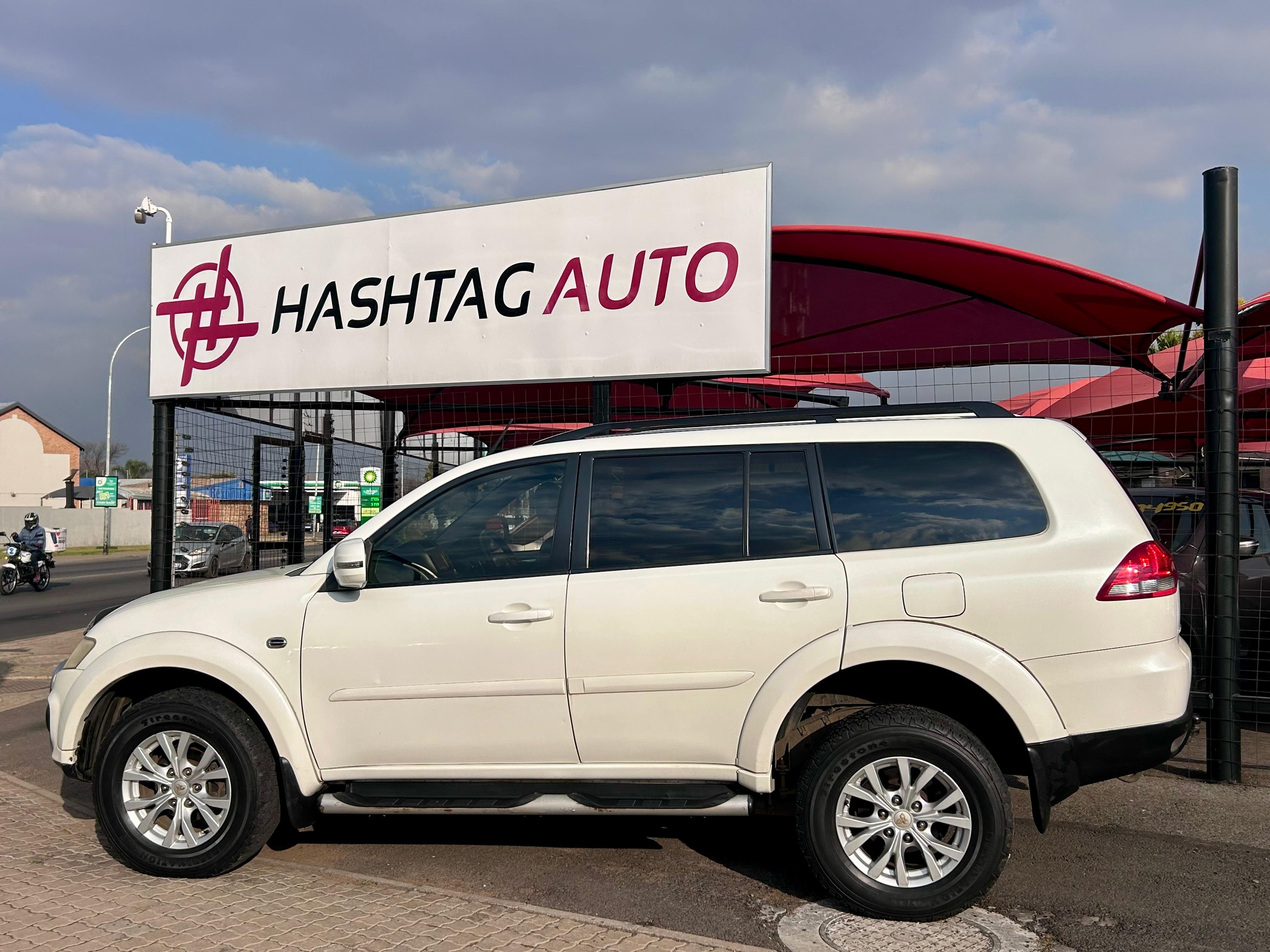 2014 Mitsubishi Pajero Sport 2.5 Di-D 4x4 A/T - 7 SEATER  thumbnail
