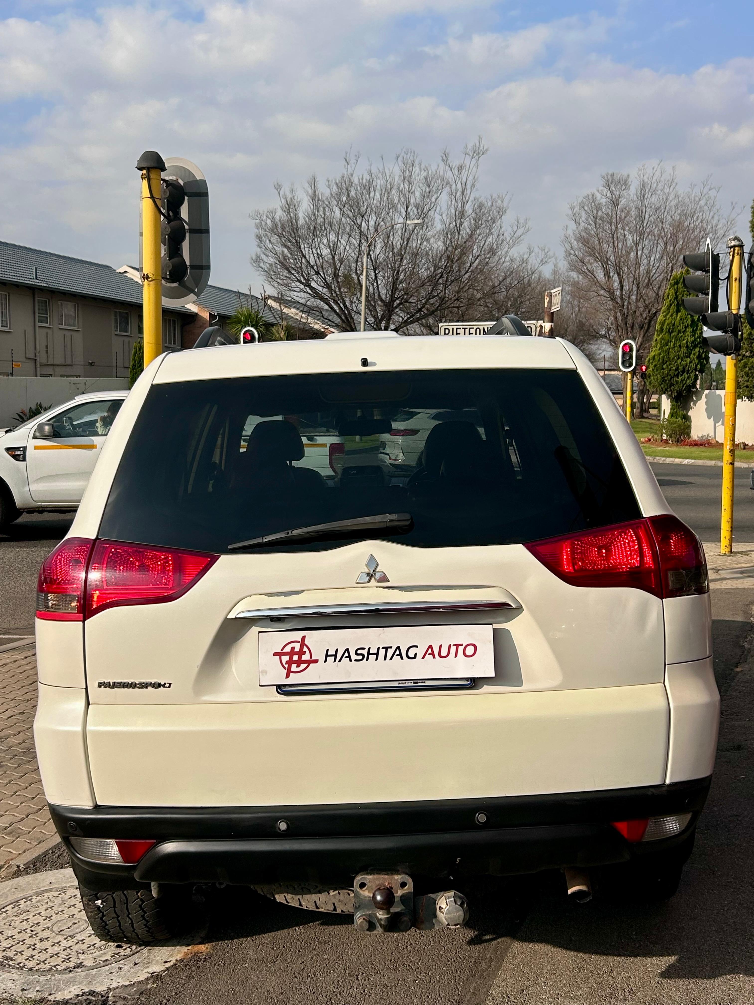2014 Mitsubishi Pajero Sport 2.5 Di-D 4x4 A/T - 7 SEATER  thumbnail
